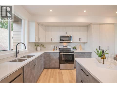 Photo 9 of 3602 Pleasant Valley Road Unit# 6, East Hill, Vernon