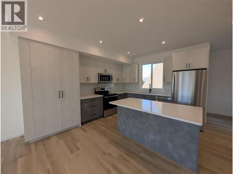 Photo 1 of 3602 Pleasant Valley Road Unit# 4, East Hill, Vernon