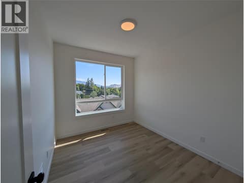 Photo 12 of 3602 Pleasant Valley Road Unit# 4, East Hill, Vernon