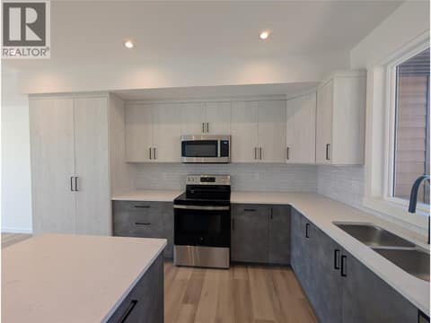 Photo 5 of 3602 Pleasant Valley Road Unit# 4, East Hill, Vernon