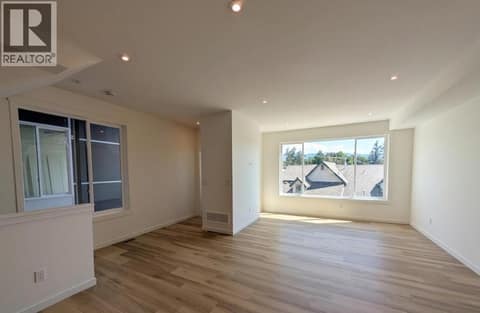 Photo 8 of 3602 Pleasant Valley Road Unit# 4, East Hill, Vernon