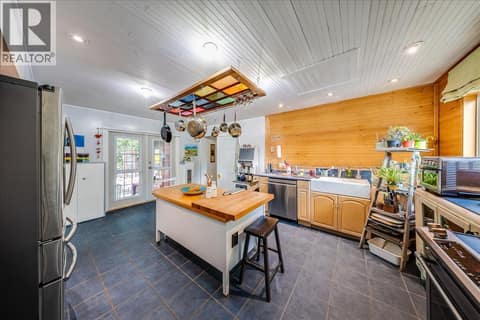 Photo 18 of 2510 Cooke Avenue, Rossland