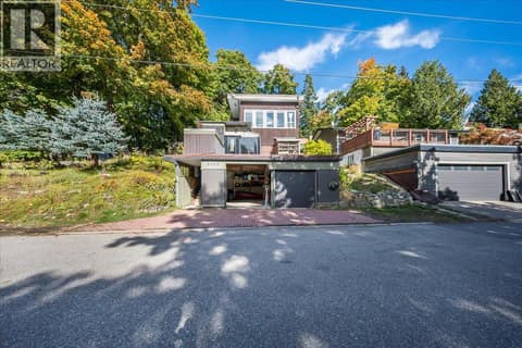 Photo 4 of 2510 Cooke Avenue, Rossland