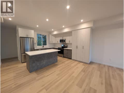 Photo 3 of 3602 Pleasant Valley Road Unit# 3, East Hill, Vernon