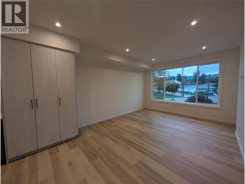 Photo 4 of 3602 Pleasant Valley Road Unit# 3, East Hill, Vernon