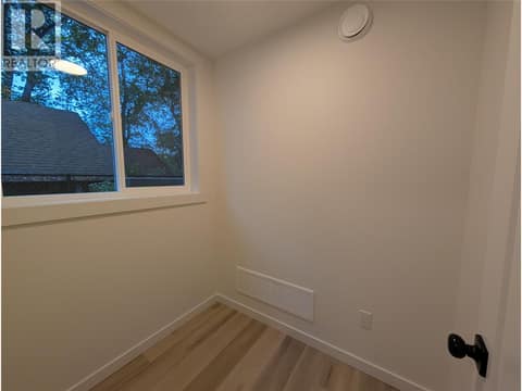 Photo 5 of 3602 Pleasant Valley Road Unit# 3, East Hill, Vernon