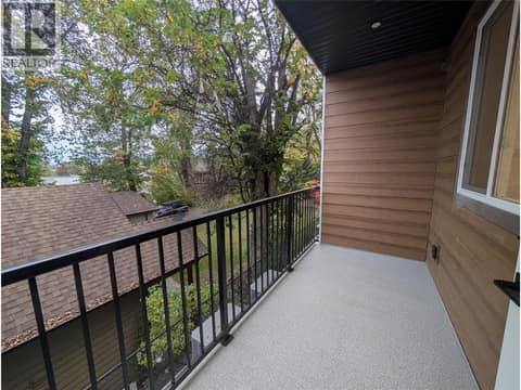 Photo 8 of 3602 Pleasant Valley Road Unit# 3, East Hill, Vernon