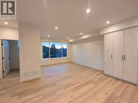 Photo 2 of 3602 Pleasant Valley Road Unit# 2, East Hill, Vernon