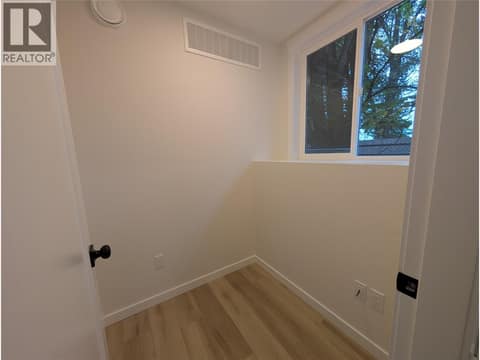 Photo 10 of 3602 Pleasant Valley Road Unit# 1, East Hill, Vernon