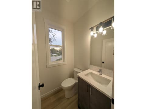 Photo 12 of 3602 Pleasant Valley Road Unit# 1, East Hill, Vernon