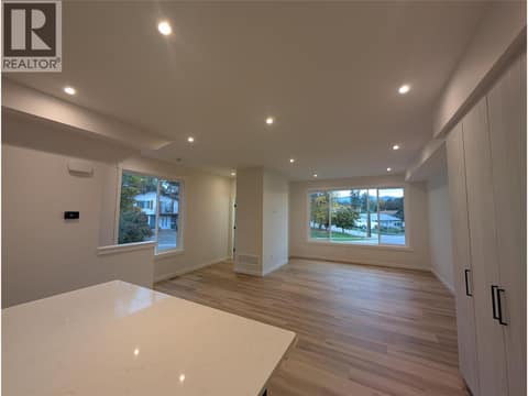 Photo 3 of 3602 Pleasant Valley Road Unit# 1, East Hill, Vernon