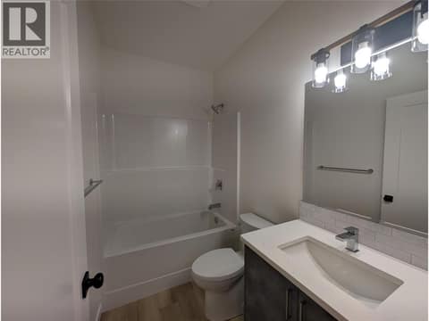 Photo 6 of 3602 Pleasant Valley Road Unit# 1, East Hill, Vernon