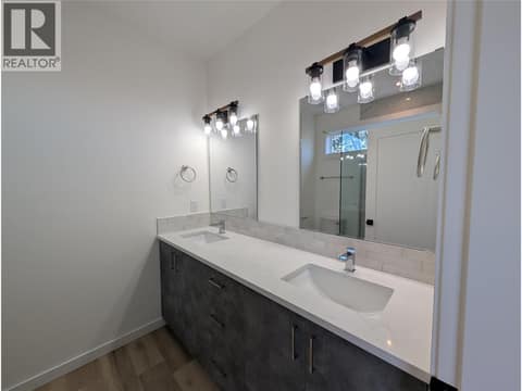 Photo 14 of 3602 Pleasant Valley Road Unit# 5, East Hill, Vernon