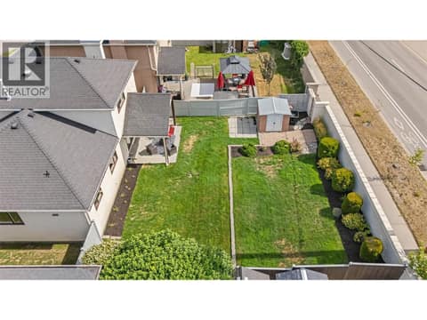 Aerial view of backyard at 884 Mission Springs Crescent, Lower Mission, Kelowna