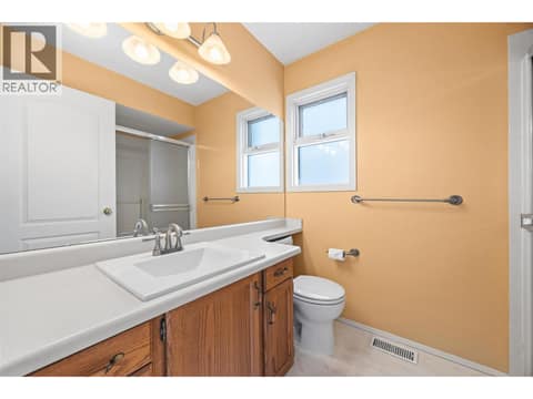 Primary ensuite - 4 piece at 884 Mission Springs Crescent, Lower Mission, Kelowna
