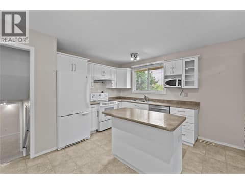 Photo 2 of 2161 Perryville Place, Westsyde, Kamloops
