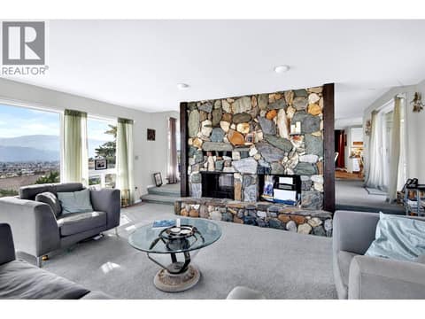 Photo 10 of 830 NORVIEW Road, Batchelor Heights, Kamloops