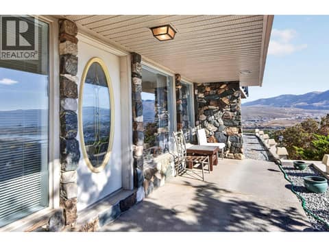 Photo 2 of 830 NORVIEW Road, Batchelor Heights, Kamloops