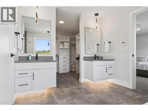 Primary Ensuite/Walk-in Closet at 1936 Northern Flicker Court, McKinley Landing, Kelowna