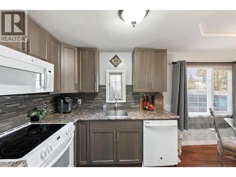 Photo 5 of 11619 Walters Road Unit# 4, Main Town, Summerland