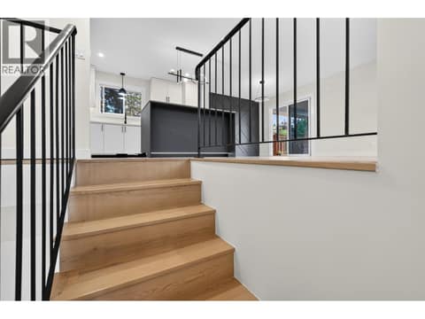 Photo 4 of 10551 Sherman Drive, Lake Country East / Oyama