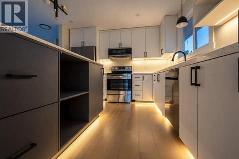 Ambience lighting at 10551 Sherman Drive, Lake Country East / Oyama