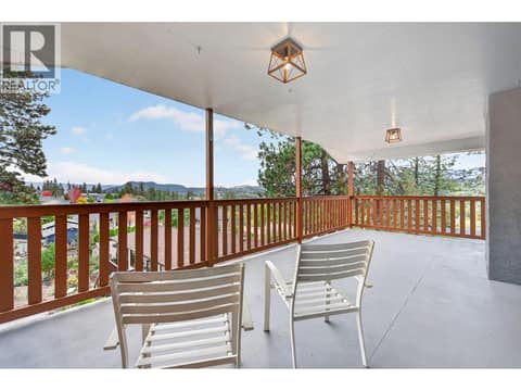 Virtually Staged at 10551 Sherman Drive, Lake Country East / Oyama