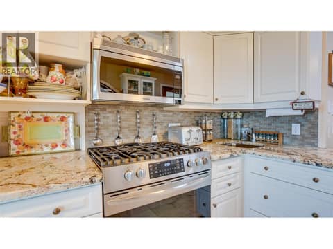 Photo 31 of 3200 Greenwood Road, South BX, Vernon