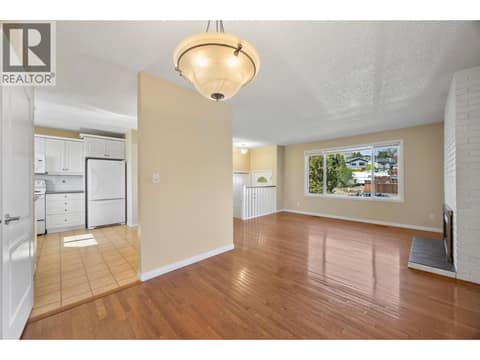 Photo 9 of 1145 Linthorpe Road, Batchelor Heights, Kamloops