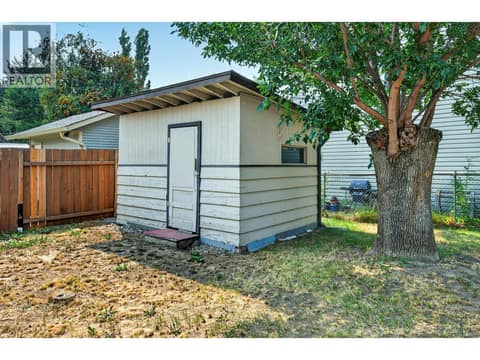 Photo 32 of 1094 SCHREINER Street, Brocklehurst, Kamloops
