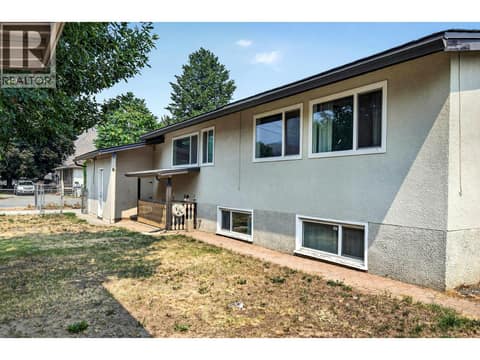 Photo 33 of 1094 SCHREINER Street, Brocklehurst, Kamloops