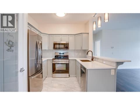 Photo 7 of 2551 Shoreline Drive Unit# 412, Lake Country North West
