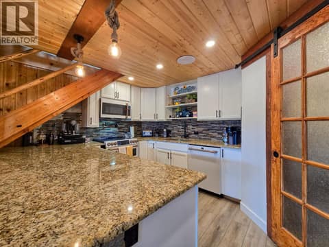 Photo 39 of 449 LAKEVIEW Place, Invermere