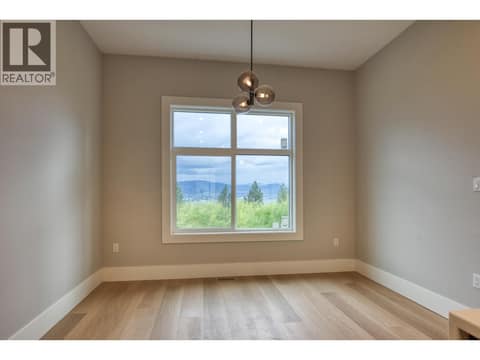 Nook Eating Area at 2835 Outlook Way, Naramata Rural