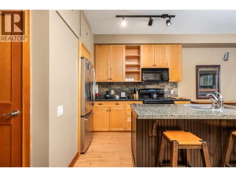 Photo 6 of 107 Village Centre Court Unit# 112, Predator Ridge, Vernon