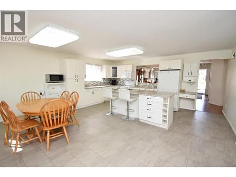 Photo 25 of 5309 21 Street, Harwood, Vernon