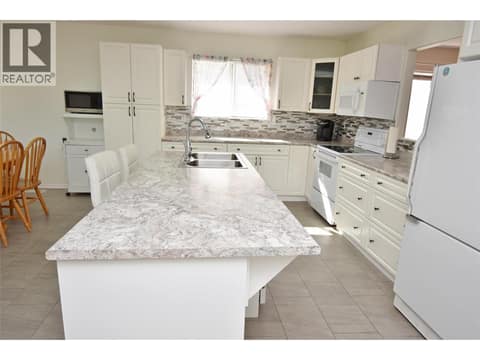 Photo 32 of 5309 21 Street, Harwood, Vernon