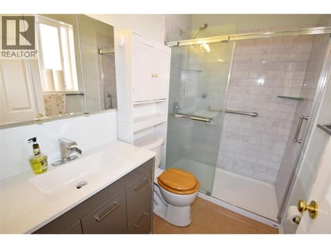 3pc ensuite at 5309 21 Street, Harwood, Vernon