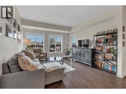 Photo 9 of 4380 Lakeshore Road Unit# 210, Lower Mission, Kelowna