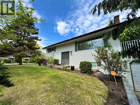 Photo 1 of 964 Tronson Drive, Glenmore, Kelowna