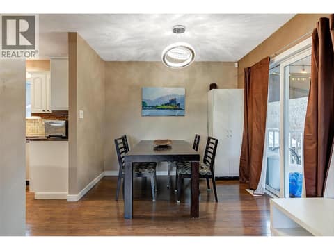 Photo 10 of 964 Tronson Drive, Glenmore, Kelowna