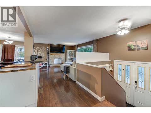 Photo 17 of 964 Tronson Drive, Glenmore, Kelowna
