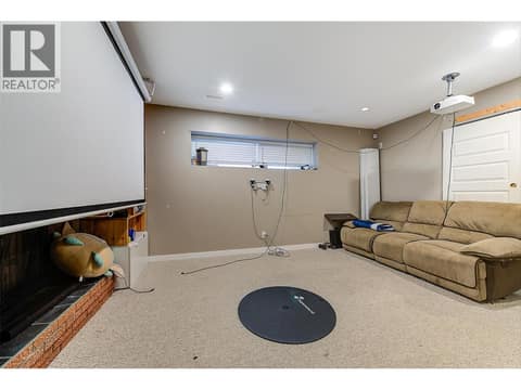Photo 18 of 964 Tronson Drive, Glenmore, Kelowna
