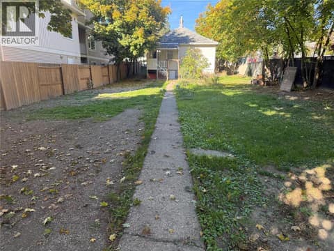 Photo 5 of 3802 32 Avenue, City of Vernon