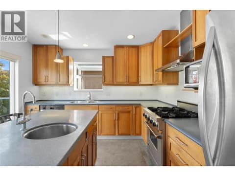 Photo 4 of 15 Hudson's Bay Trail Unit# 803, South Kamloops