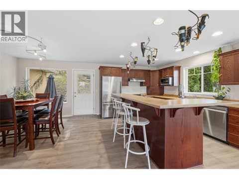 Photo 12 of 2145 Chilcotin Crescent, Dilworth Mountain, Kelowna