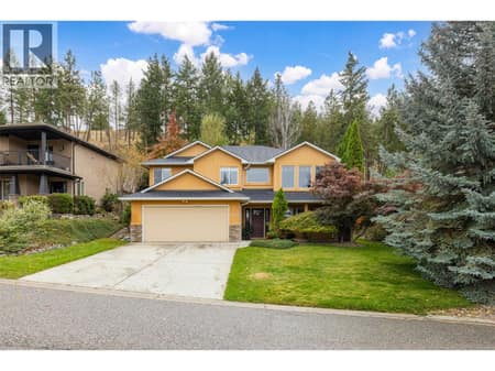 Photo 2 of 2145 Chilcotin Crescent, Dilworth Mountain, Kelowna