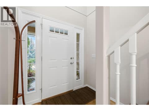 Photo 5 of 2145 Chilcotin Crescent, Dilworth Mountain, Kelowna