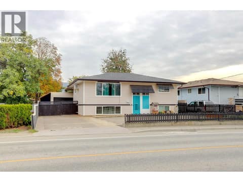 Photo 2 of 2603 41 Street, City of Vernon