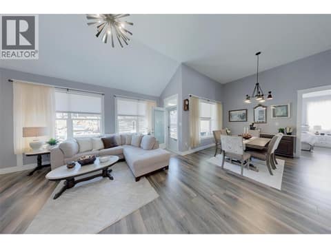 Photo 5 of 3807 FAIRWINDS Drive, Osoyoos